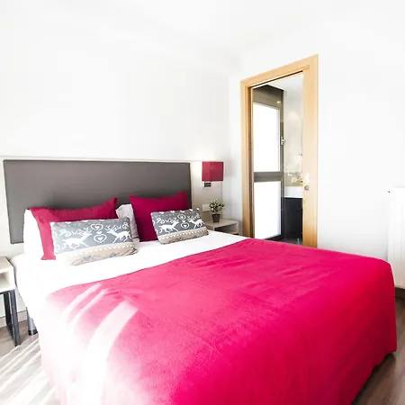 Tarter Mountain Suites-3